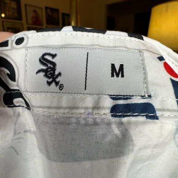 Vintage Chicago White Sox Baseball Logos Shirt Hawaiian Button Front - Picture 3 of 4
